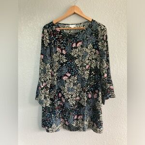 J. Jill ▪️Size Medium 3/4 Sleeves Black Floral Rayon Side Slits Tunic Top